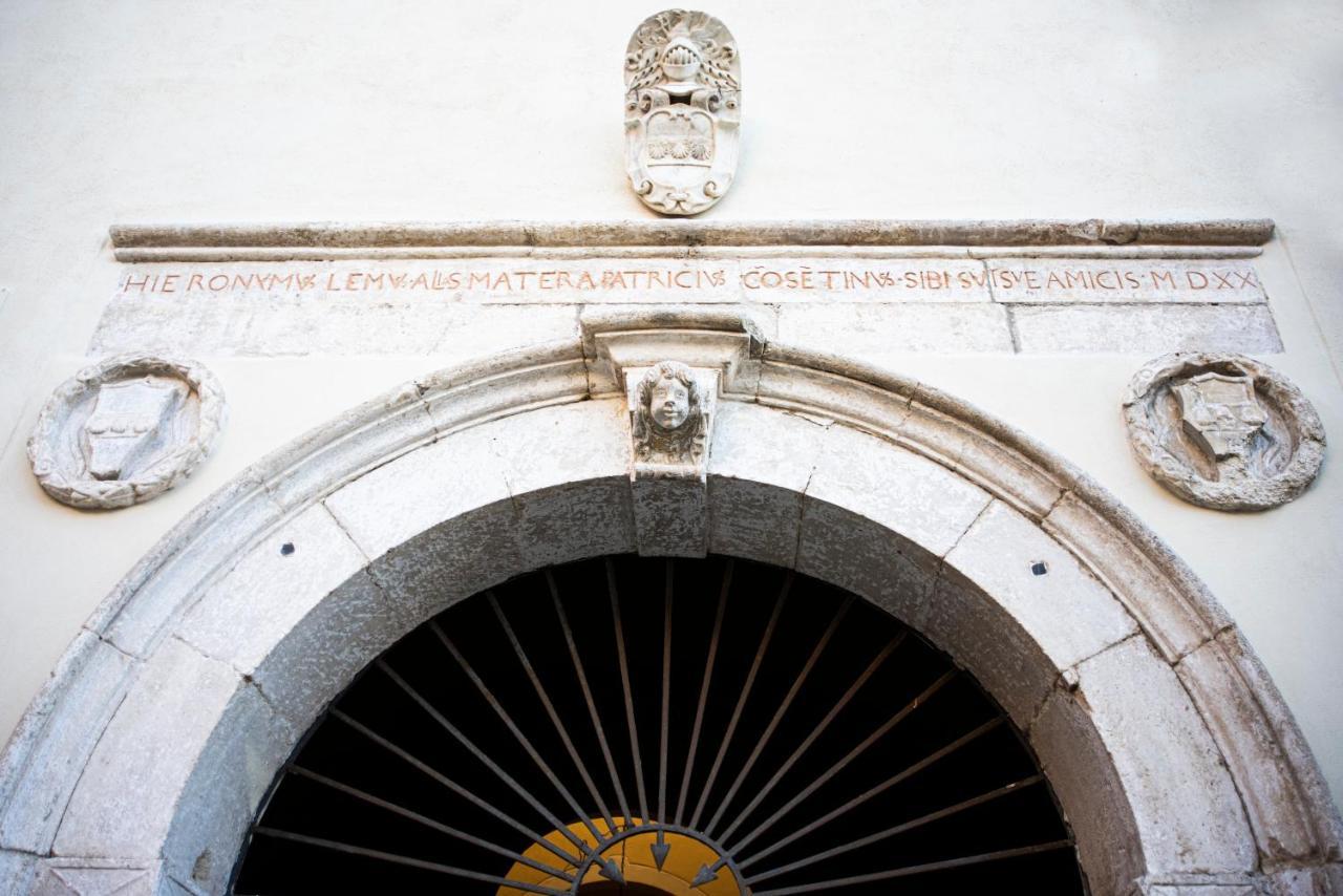 Dimora De Matera Luxury Suites Cosenza Extérieur photo
